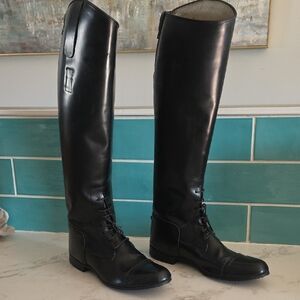 Elan Gray Textured Material